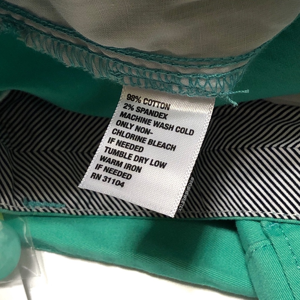 NWT Crown & Ivy Jade Curvy Crops - Picture 7 of 9